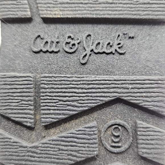 Cat & Jack, black, faux-fur lined, zip-up boots. Size 9 - Picture 10 of 10